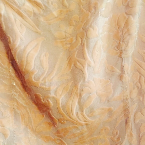 Anne Klein Blush Peplum Style Tank Top - Picture 4 of 8